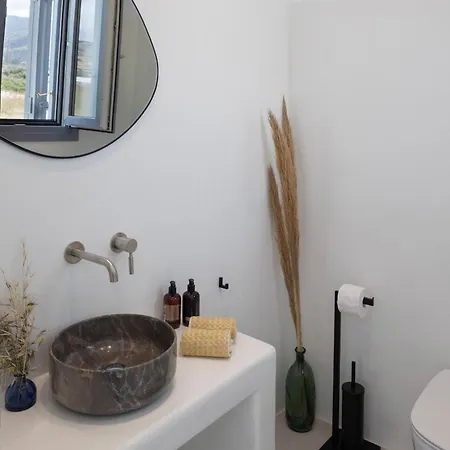 Morphe Villa Aspro Chorio